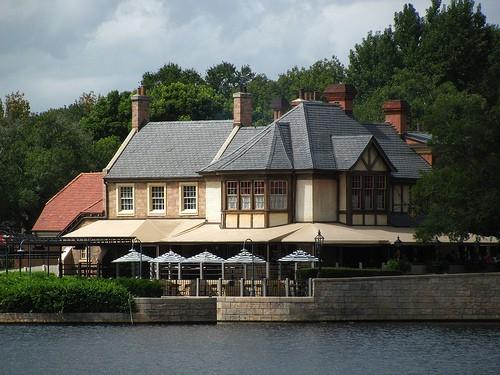 epcotroseandcrownpub