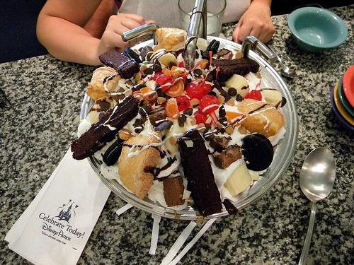 Mickey Kitchen Sink Sundae - Picture of Plaza Ice Cream Parlor, Orlando -  Tripadvisor