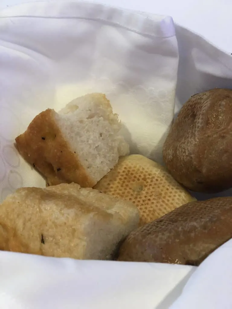disneycruisebread