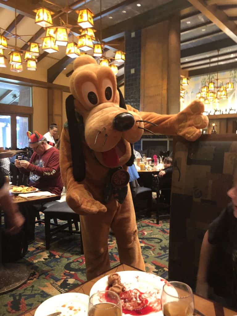 disneylandcharacterbreakfast