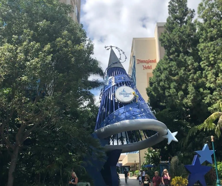 disneylandhotelreview