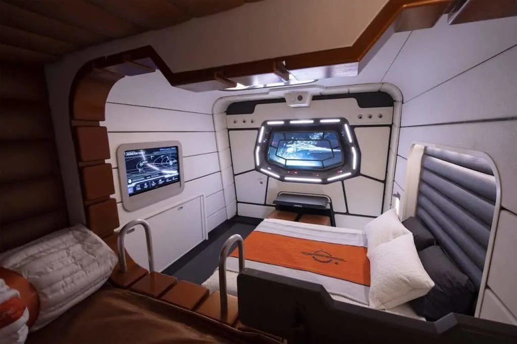 star-wars-galaxy-s-edge-galactic-starcruiser-hotel-room-
