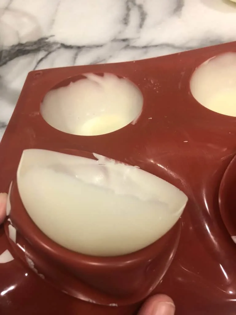 howtomakeachocolatebomb