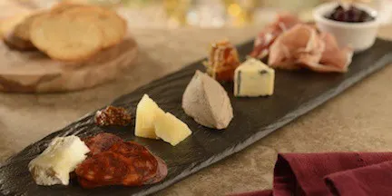 what are the best magic kingdom restaurants