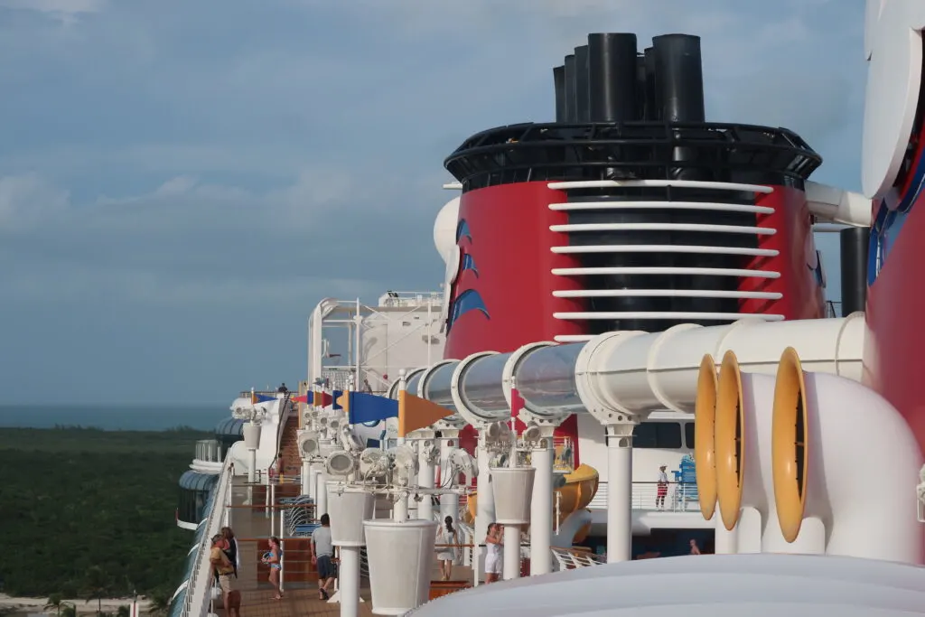 disney fantasy starts sailing again