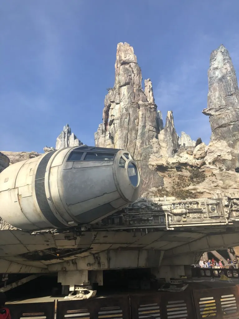 disneylandgalaxysedge