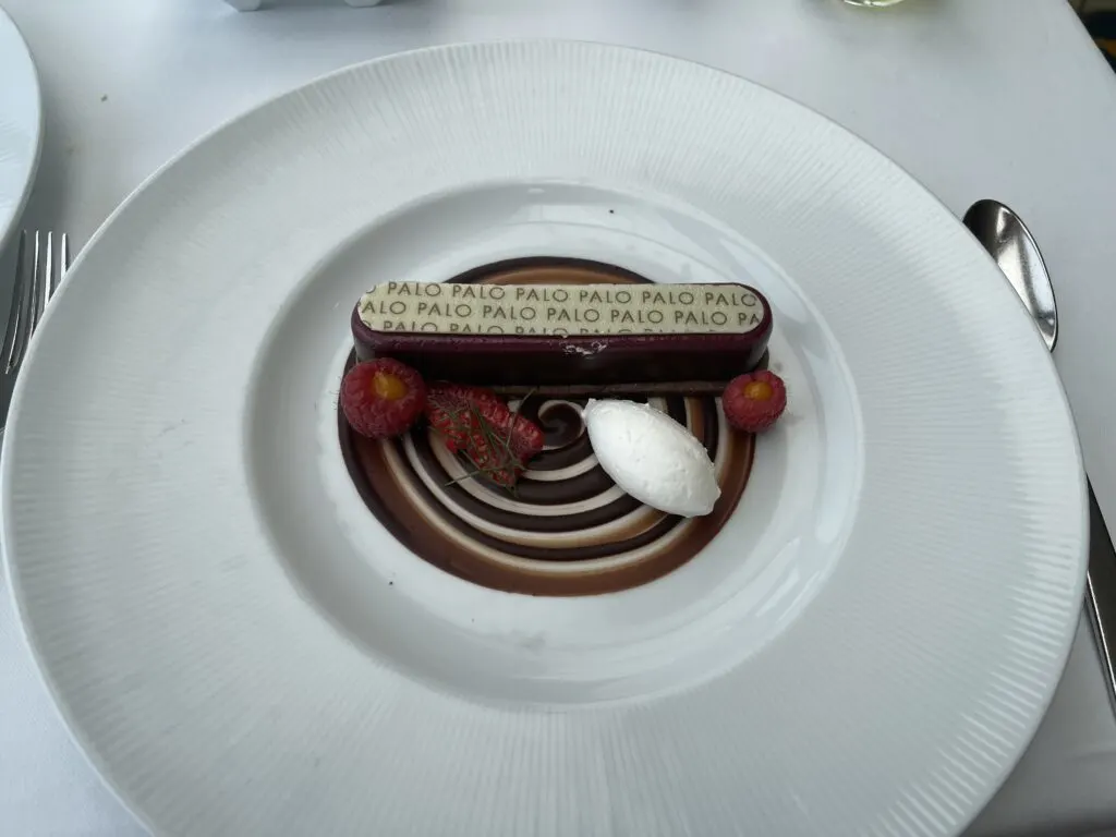 palo brunch dessert