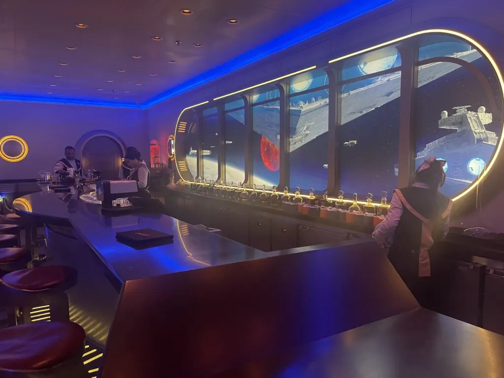 disneywishstarwarsbar
