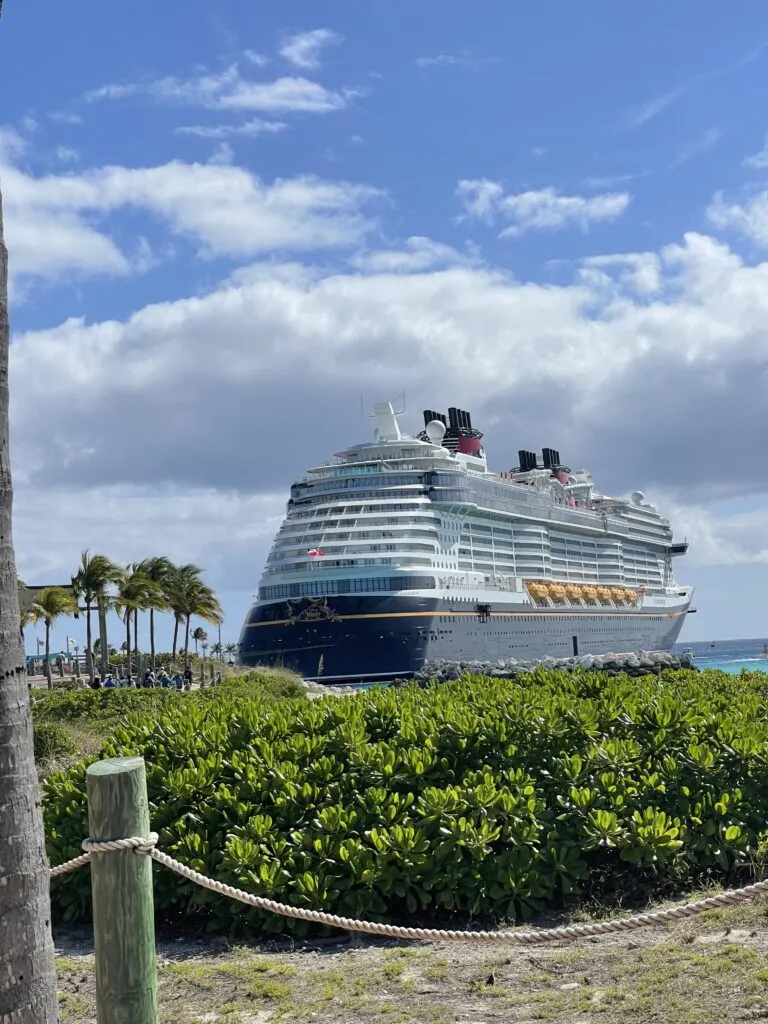 disney wish at castaway cay