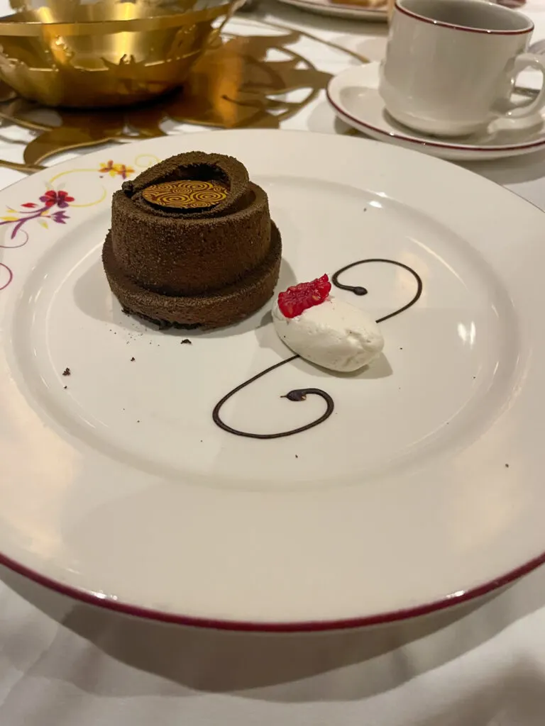 Disney Magic Rapunzel's Royal Table Dessert