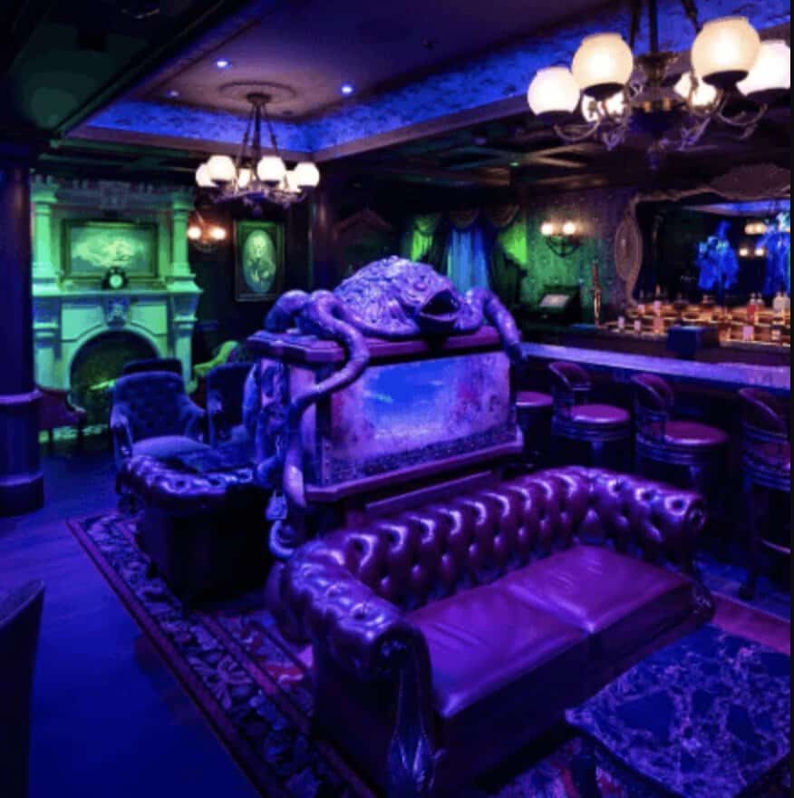 hauntedmansionparlorbar
