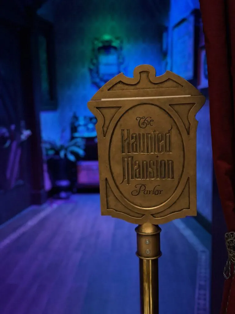 HauntedMansionParlorsign