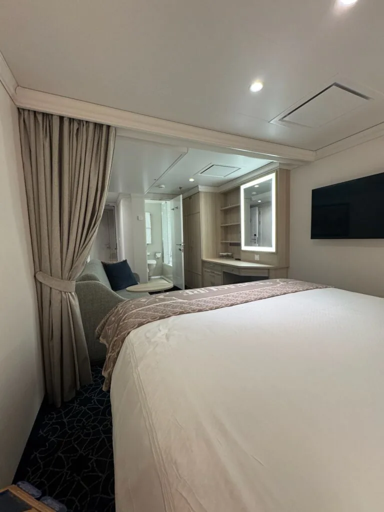 disneytreasureinsidestaterooms