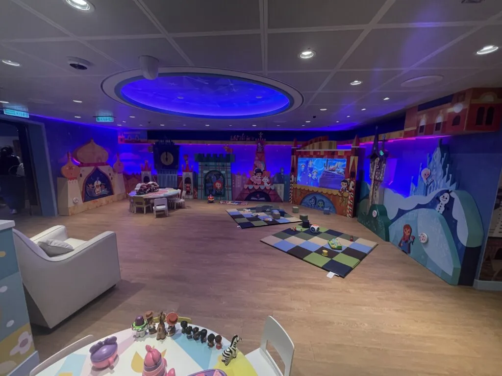 disneytreasurecruisenursery