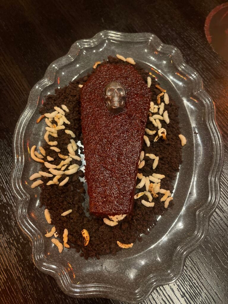 Red Velvet Death at das Steakhouse Epic Universe