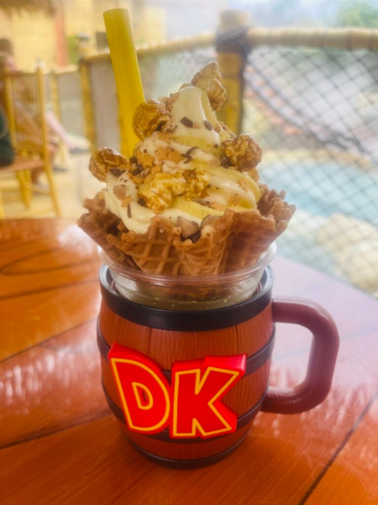 Epic Universe DK Crush Float