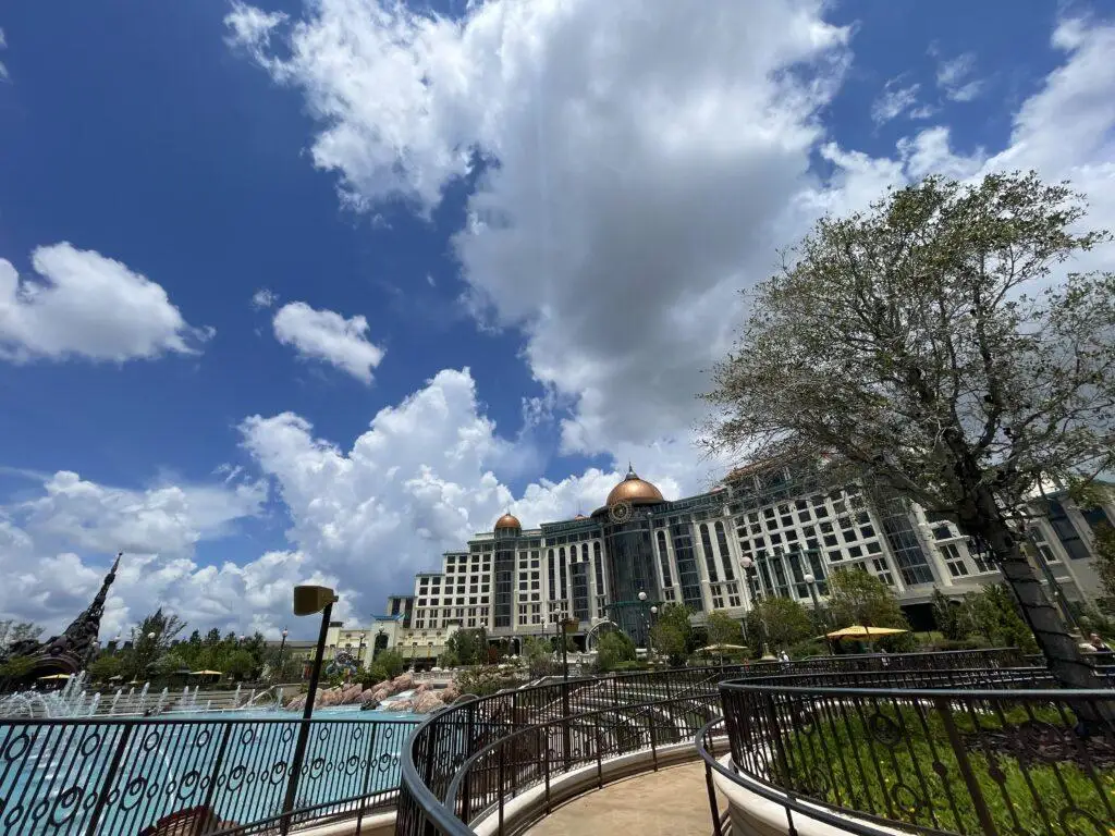universalheliosgrandhotelreview