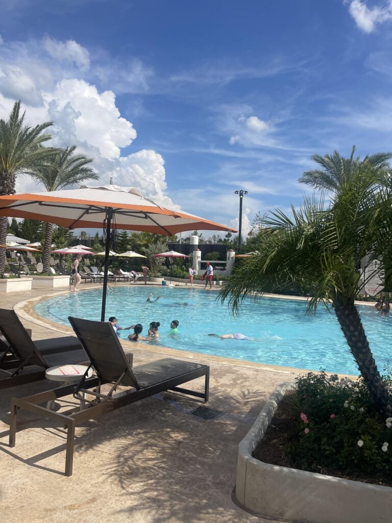 universalheliosgrandhotelpool1
