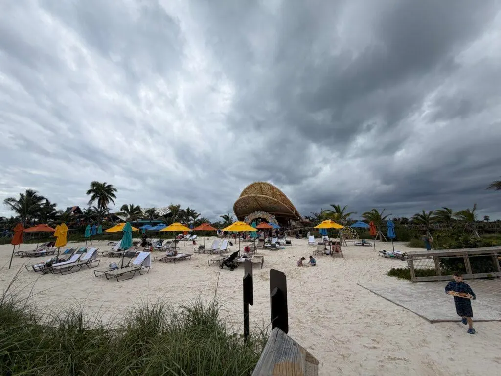 lookoutcayatllighthousepoint