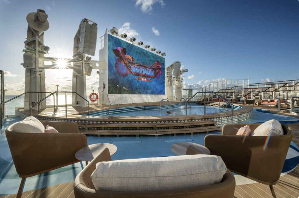 Disney Adventure Wayfinder Bay